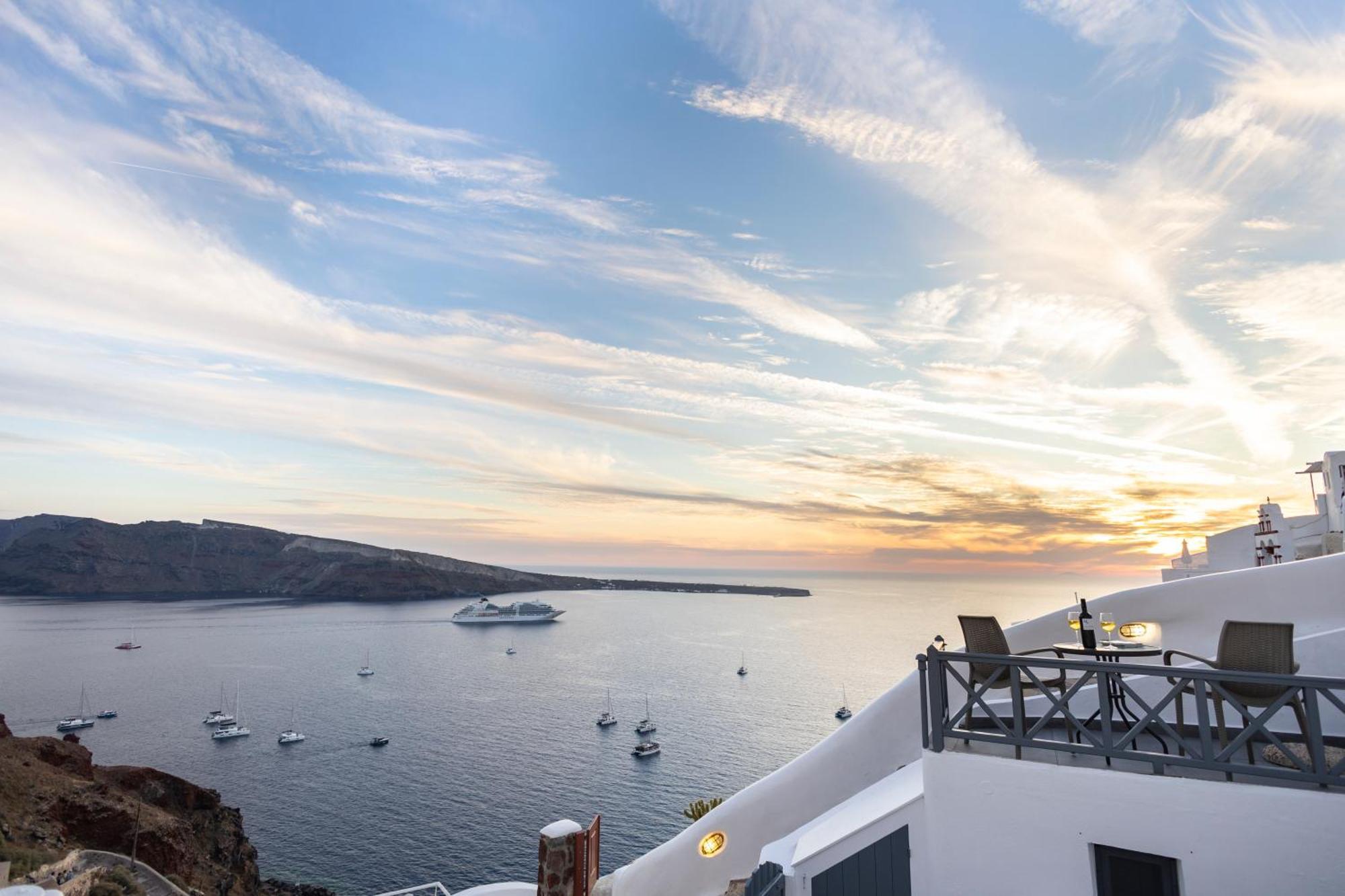 White Side Suites Oia  Extérieur photo