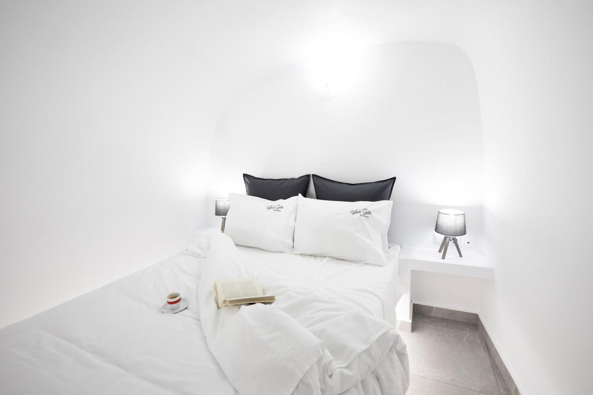 White Side Suites Oia  Extérieur photo
